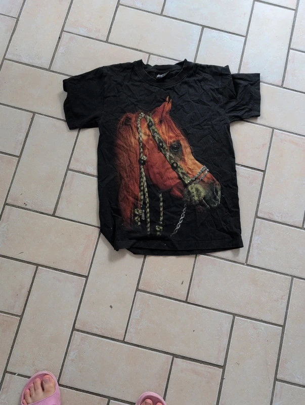 Tee short
