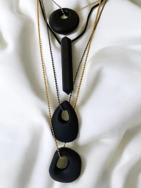 Black Chewelry Pendant Modern Lightweight Chewable Silicone Necklace Holiday Autism ASD ADHD Fiddle Fidget Pendant Anxiety Relief