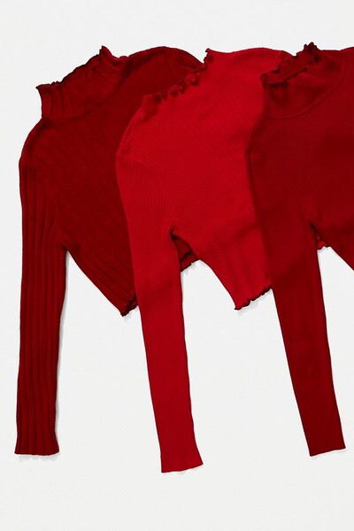 Pull rouge en maille côtelée à col montant Urban Renewal Re-Made From Vintage