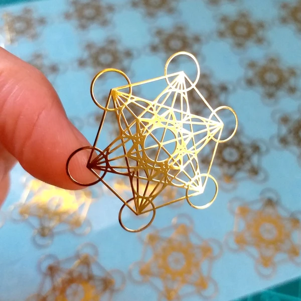 Stickers muraux dorés Metatron's Cube : géométrie sacrée (15 x 3,6 cm)