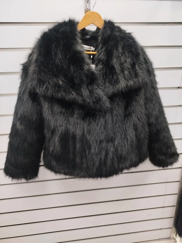 Manteau fausse fourrure femme