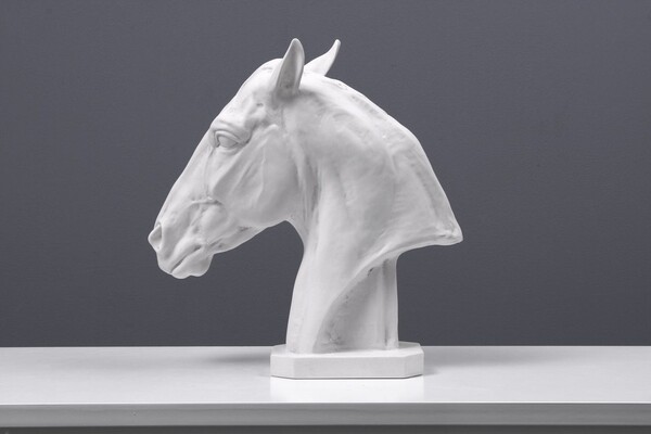 Statue de tête de cheval - Sculpture de buste Figurine d’un cheval pur-sang - Statue d’animal Cadeau d’art FABRIQUÉ EN EUROPE (11.5&quot;/29cm) - The Ancient Home