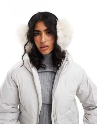 ASOS DESIGN - Cache-oreilles oversize en fausse fourrure - Crème