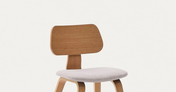 Chaise Gena en chenille beige avec structure en placage de chêne et bois d'hévéa | Kave Home®