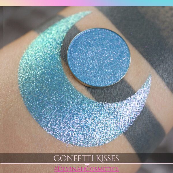 CONFETTI KISSES Pressed Pigment