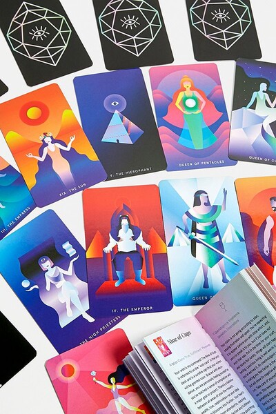 Mystic Mondays - Jeu de cartes de tarot 