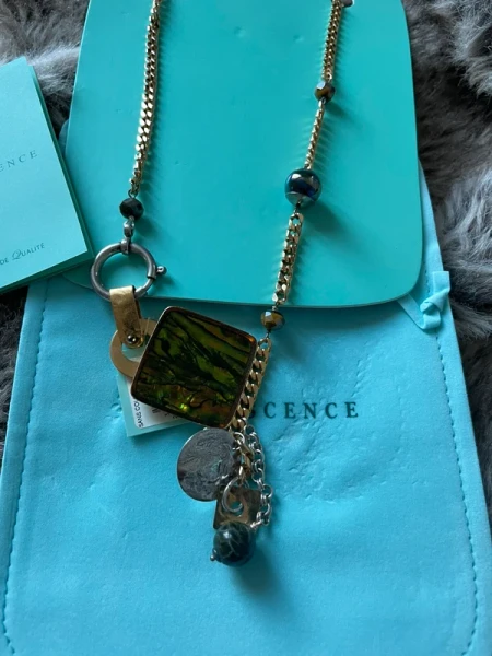 Réminiscence superbe collier