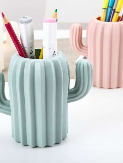Porte-stylo en forme de cactus