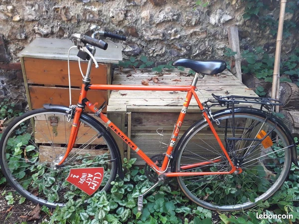 Velo vintage peugeot orange