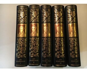 Victor Hugo - Les Misérables - Collection en 5 volumes