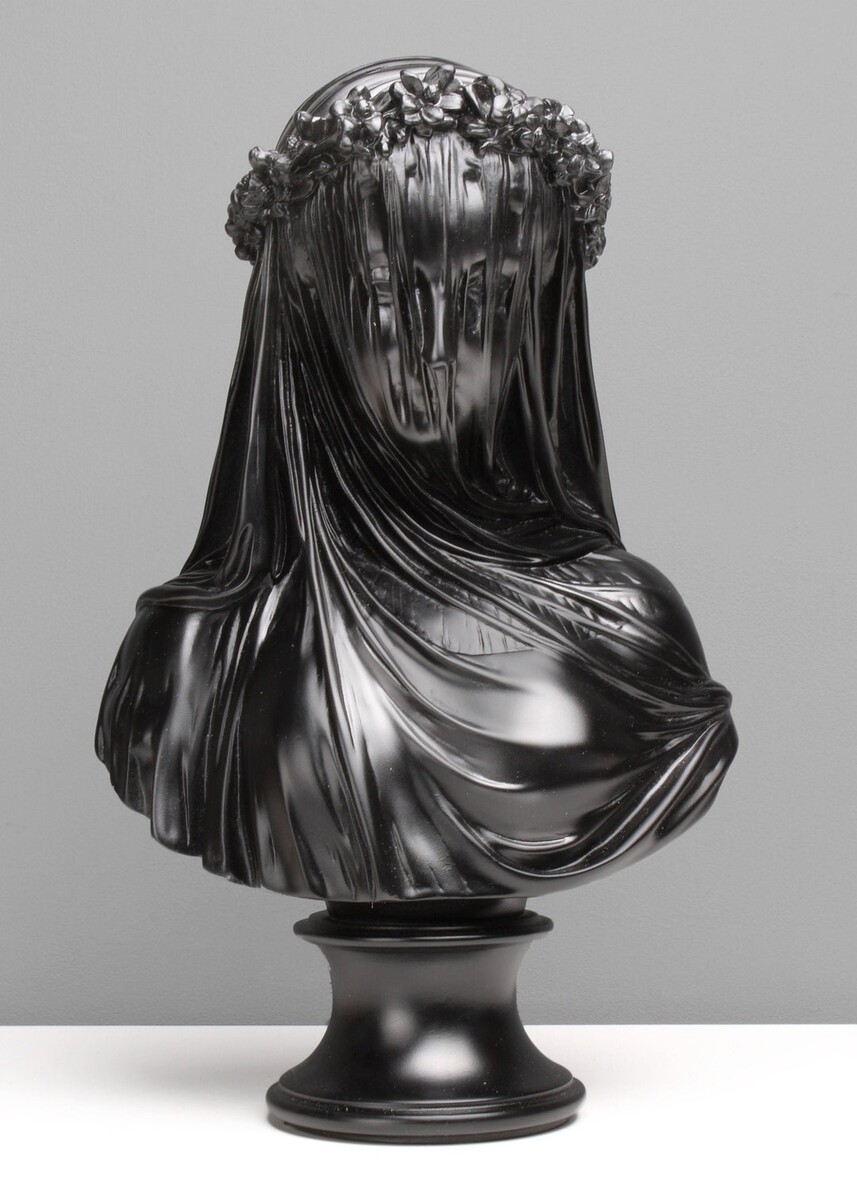 Sculpture Buste de Dame Voilée en Noir - Statue d’Art Antique Féminin en Pierre de Marbre - 37CM / 14.5 »