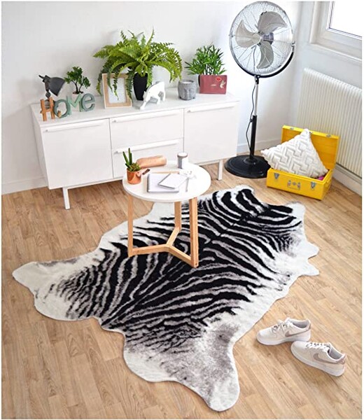 Decoweb Tapis Peau de bête - Imitation Zèbre 