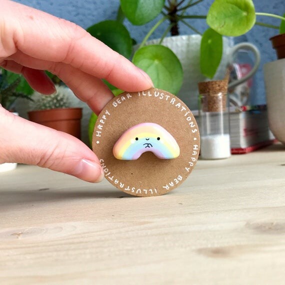 PIN - Adorable Arc-en-ciel en Argile - Argile Fait-main - Pins Kawaii - Badge fait main - Broche fait main -