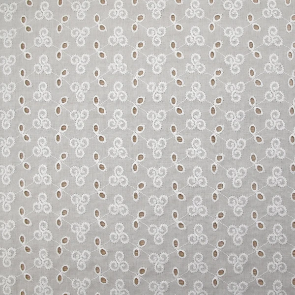 Broderie anglaise Zora blanc cassé