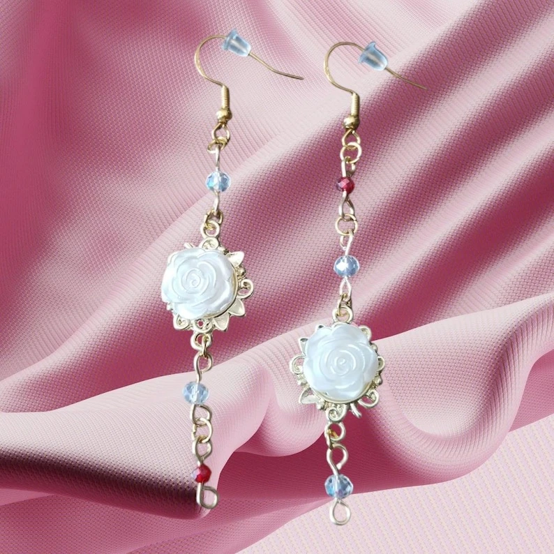 Alice & Queen of Hearts Fantasy Earrings - 2 Models | Inspired by Alice in Wonderland, Original and Magical Jewelry