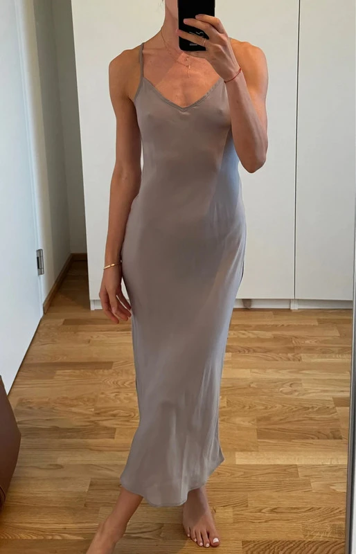 Allsaints Kleid lang hellgrau Satin