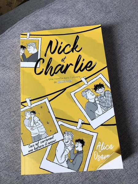 Nick & Charlie - Une novella dans l'univers de Heartstopper Broché – Grand livre, 20 octobre 2021