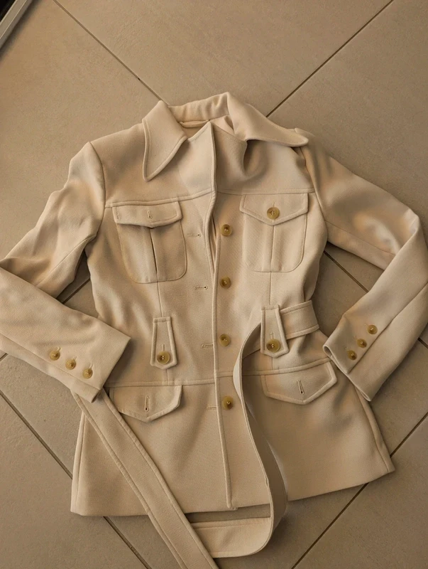 Veste & other stories