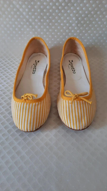 Très belles ballerines Repetto taille 37 (vrai 37).