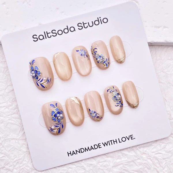 Ongle fleur bleue pailletée/ongle oeil de chat nude/mignon ongle ovale court/presse fait main sur l'ongle/ongle floral vintage/ongle de mariage