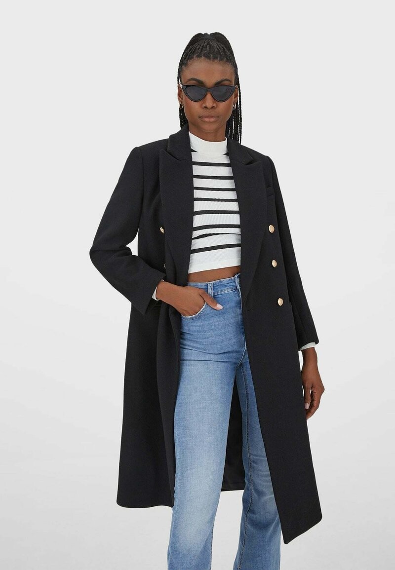 MIT GOLDFARBENEN KNÖPFEN  - Manteau classique - black