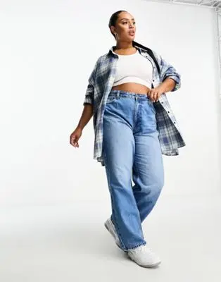 River Island Plus - Jean droit - Bleu moyen | ASOS