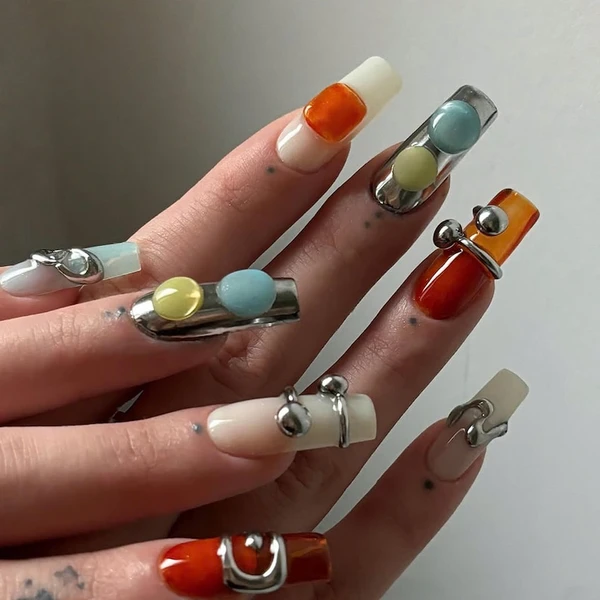 Faux ongles métalliques audacieux par AuritaNails, art d'ongles 3D argent et résine, faux ongles industriels uniques, style industriel chic, DB243Y
