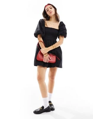 Miss Selfridge - Robe courte bouffante et froncée en popeline - Noir | ASOS