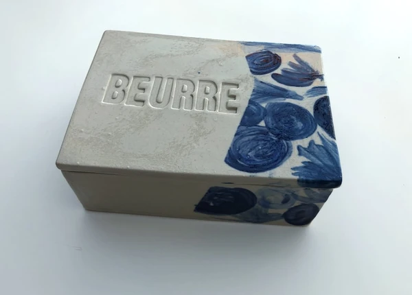 Beurrier à eau rectangulaire , breton