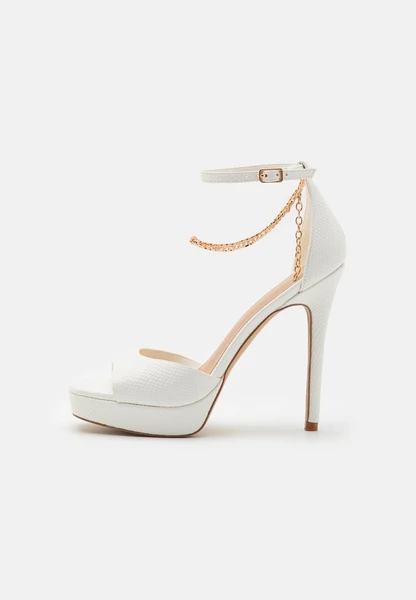 Sandales à talons hauts 