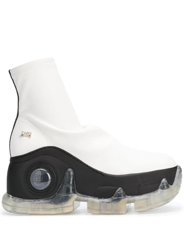 Air Revive Xtra sneakers