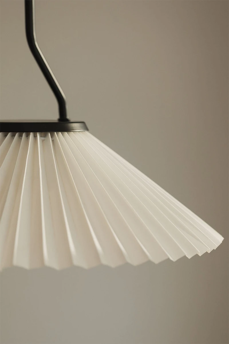 Lampe de plafond en métal et tissu Suellen