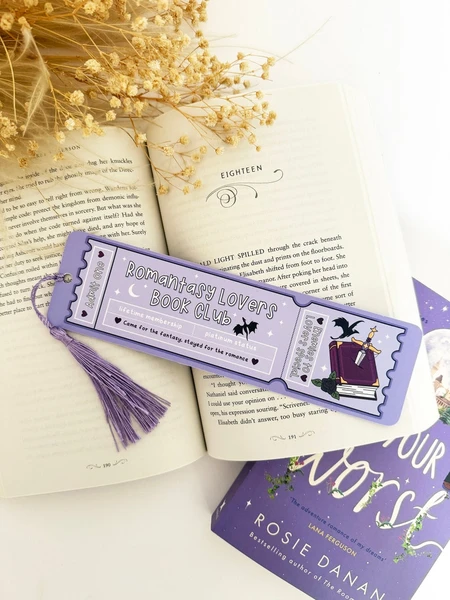 Romantasy Lovers book club, bookmark