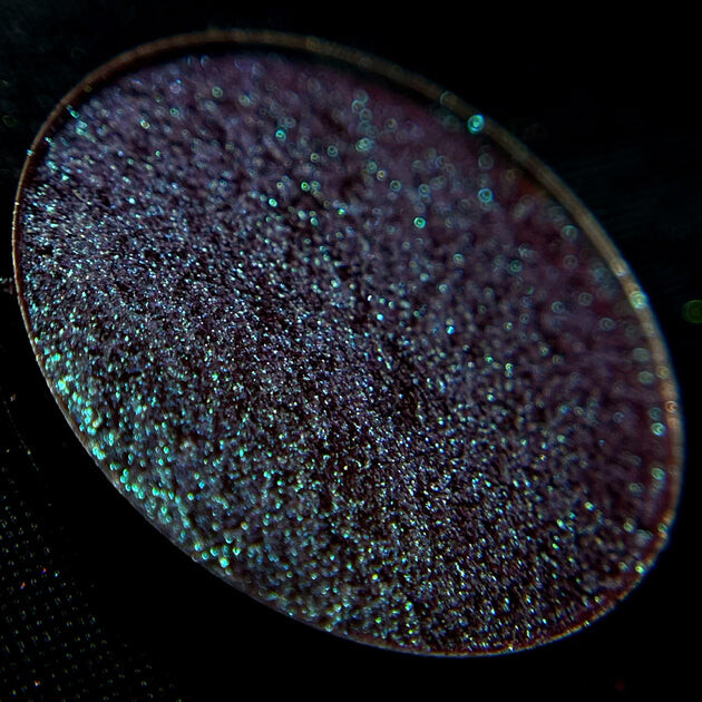 Ink Defense Multichrome Eyeshadow *NEW*