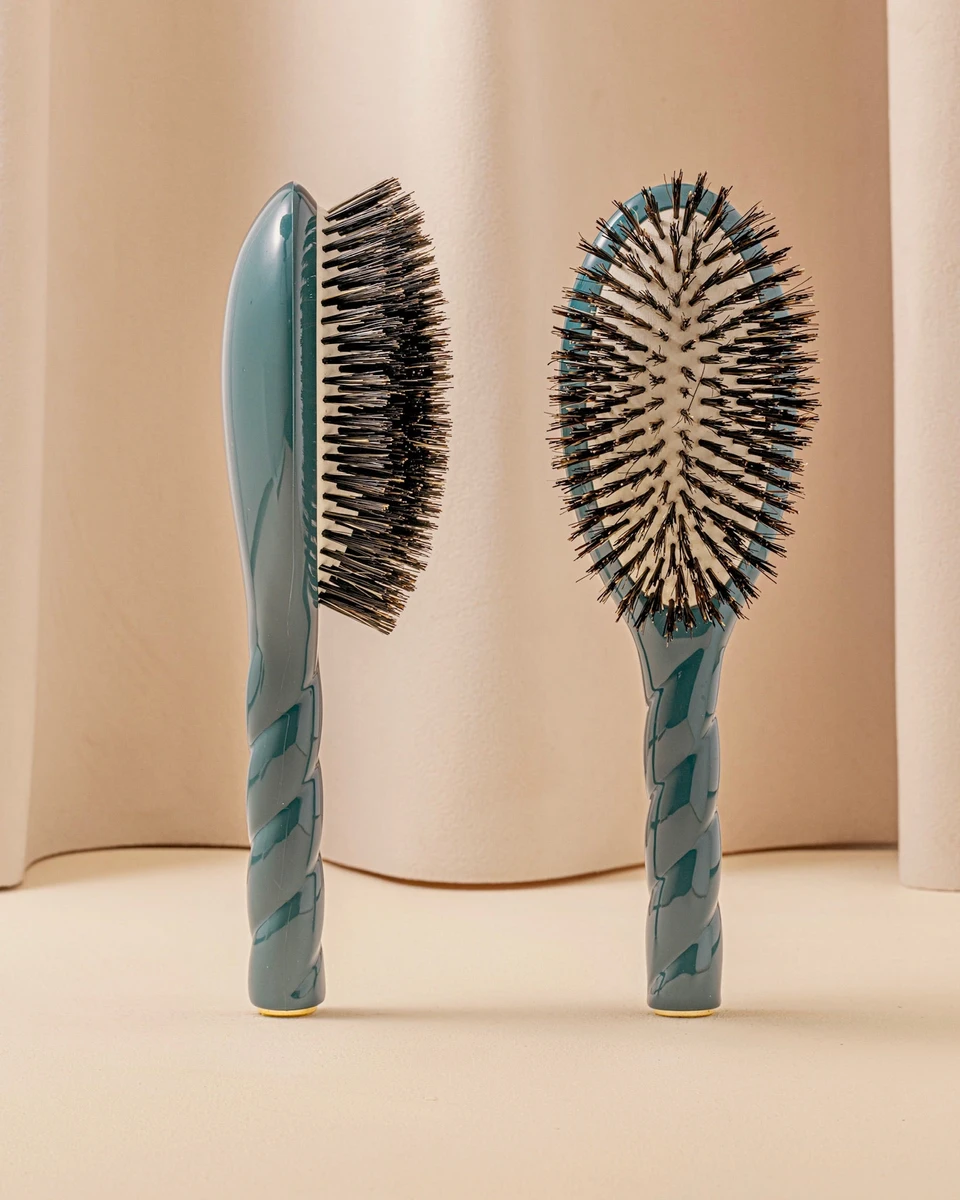 N.01 La Brosse Brillance & Soin l'Universelle Bleu Encre