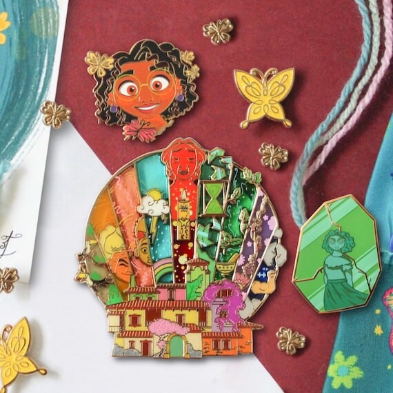 Encanto pin - Gold Hard Enamel pin’s Disney - Mirabel / Bruno Madrigal / Casita / family