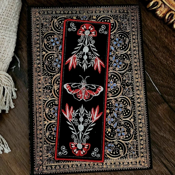 Marque-pages brodé « Red Papilio »