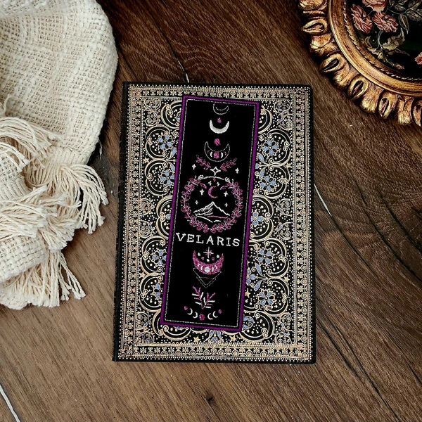 Marque-pages brodé « Velaris »