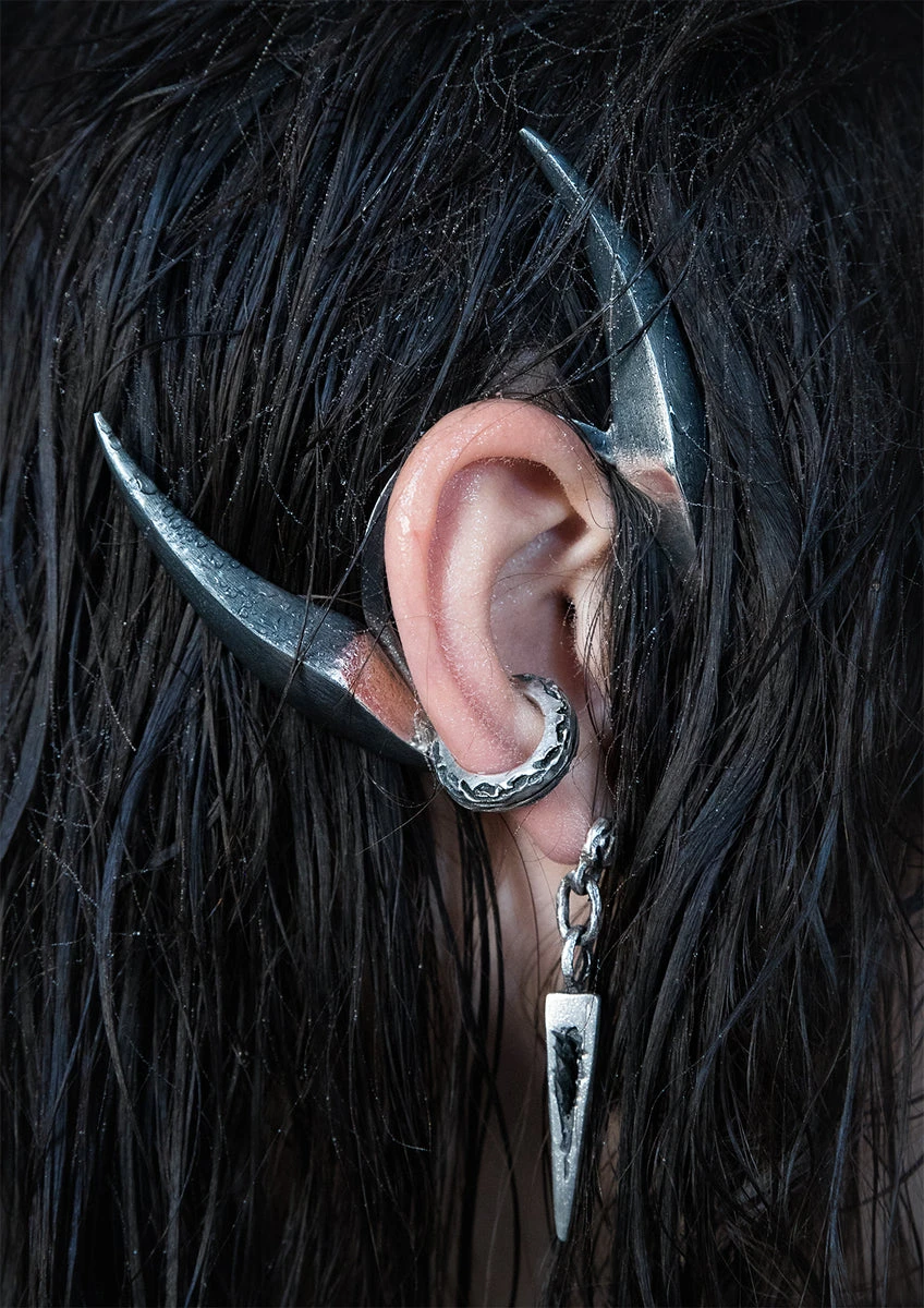Lunar Eclipse Ear cuff