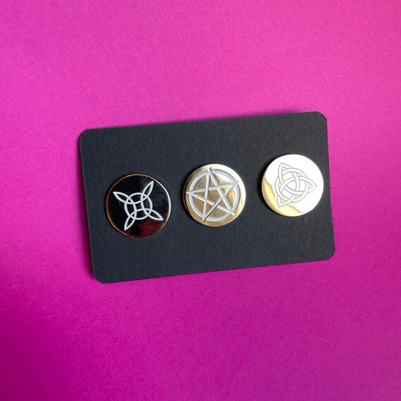 Protection Sorcellerie Wicca cadeau de sorcière décor de sorcière Magic Positivité confiance en soi amour-même Hard Émail 3 Pin set (Pas de RESTOCK)