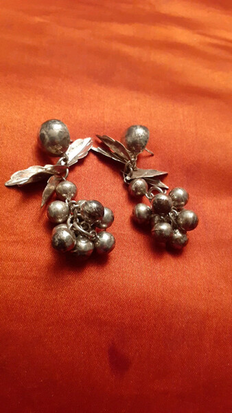 Boucles d'oreilles grappes de raisin en argent
