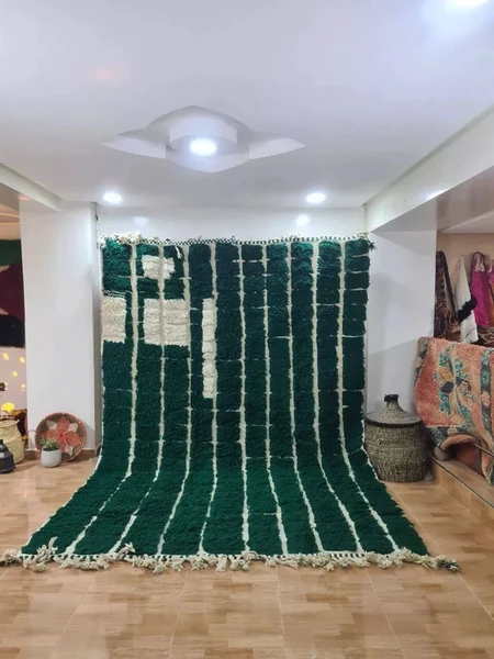 Tapis berbère en laine Beni Ouarain - Rayures vertes et blanches