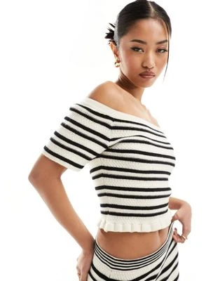 ASOS DESIGN - Top à encolure Bardot en maille texturée rayée