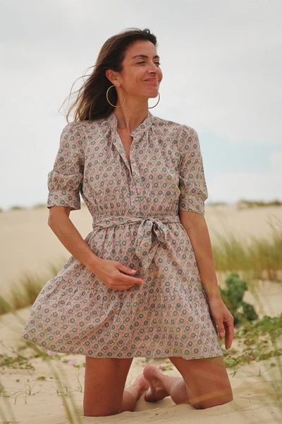 Robe Courte Rosa Bari