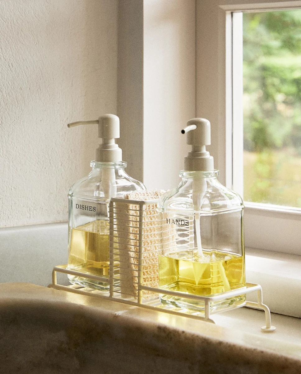 Un beau distributeur de savon de vaisselle