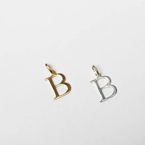 Huguette Paris - bijoux en plaqué or - Pendentif - LETTRE