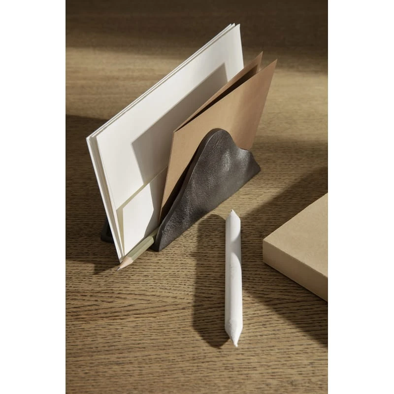Porte-courrier Yama Ferm Living - noir | Made In Design
