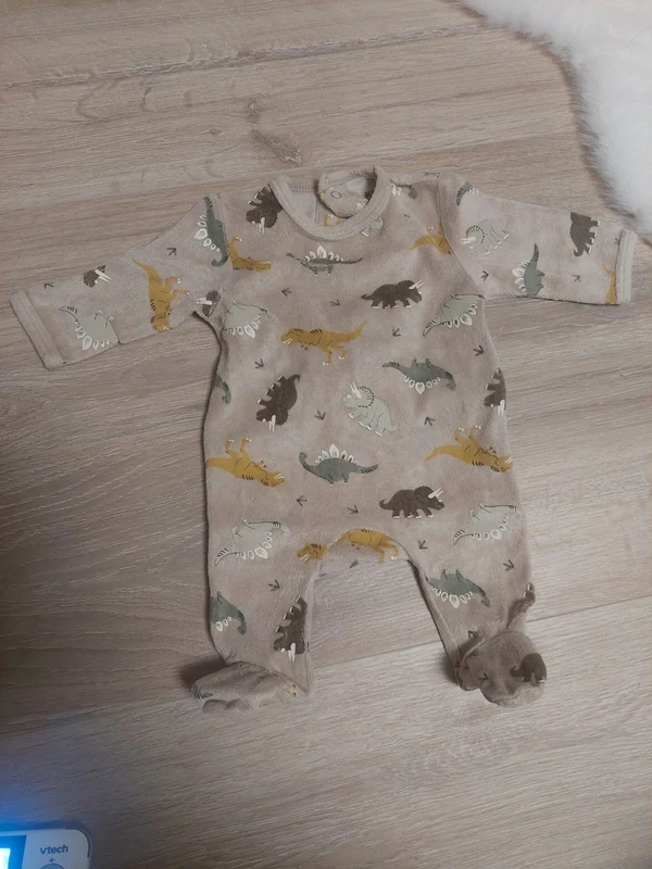 pyjama dino