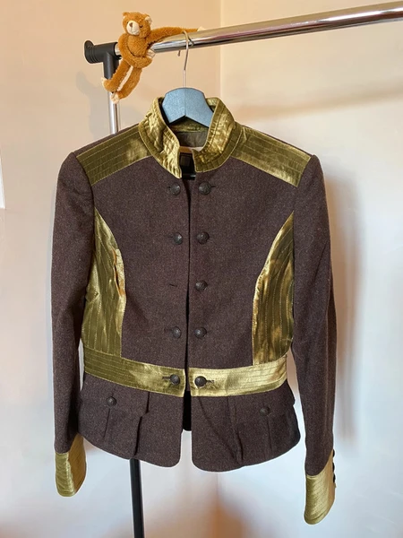 NEGOCIÉ À 75€