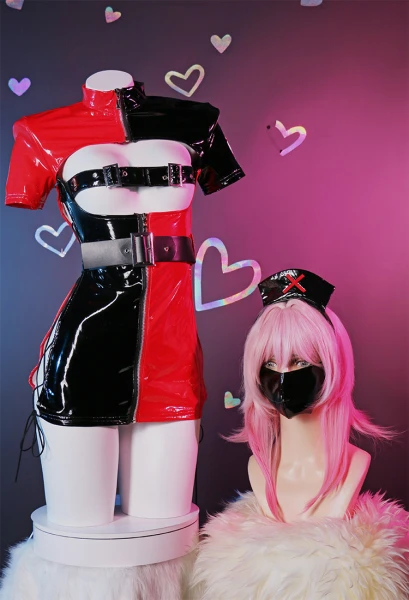 Ensemble de Lingerie Sexy Costume d&#039;Infirmière Noir et Rouge en Cuir Moulante Découpe Poitrine avec Masque en Cuir pour Femme